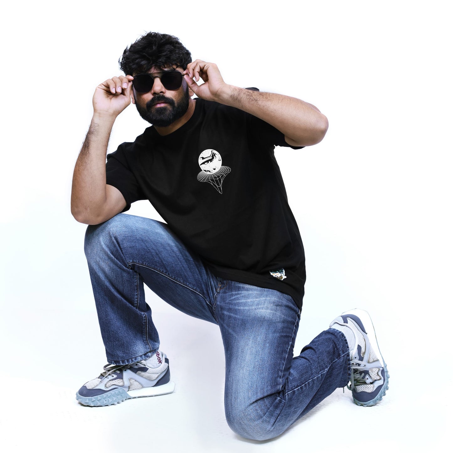 Men's Black Graphic Printed Relaxed Fit T-shirt